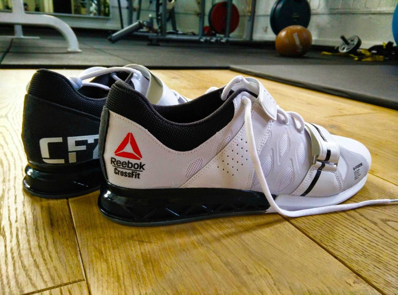 Top rated strength training shoes for weightlifting